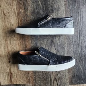 Report Black Loafers